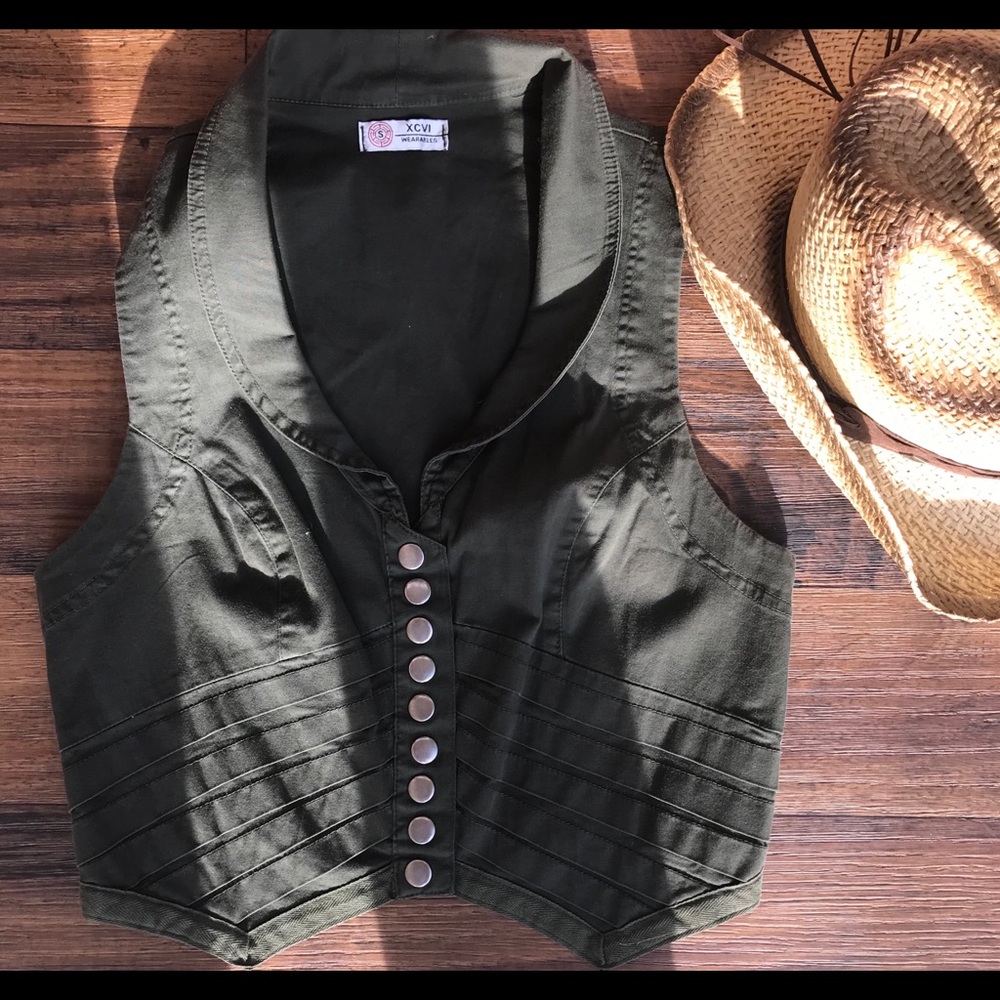 🌿XCVI Wearables Vest Dark Green SM